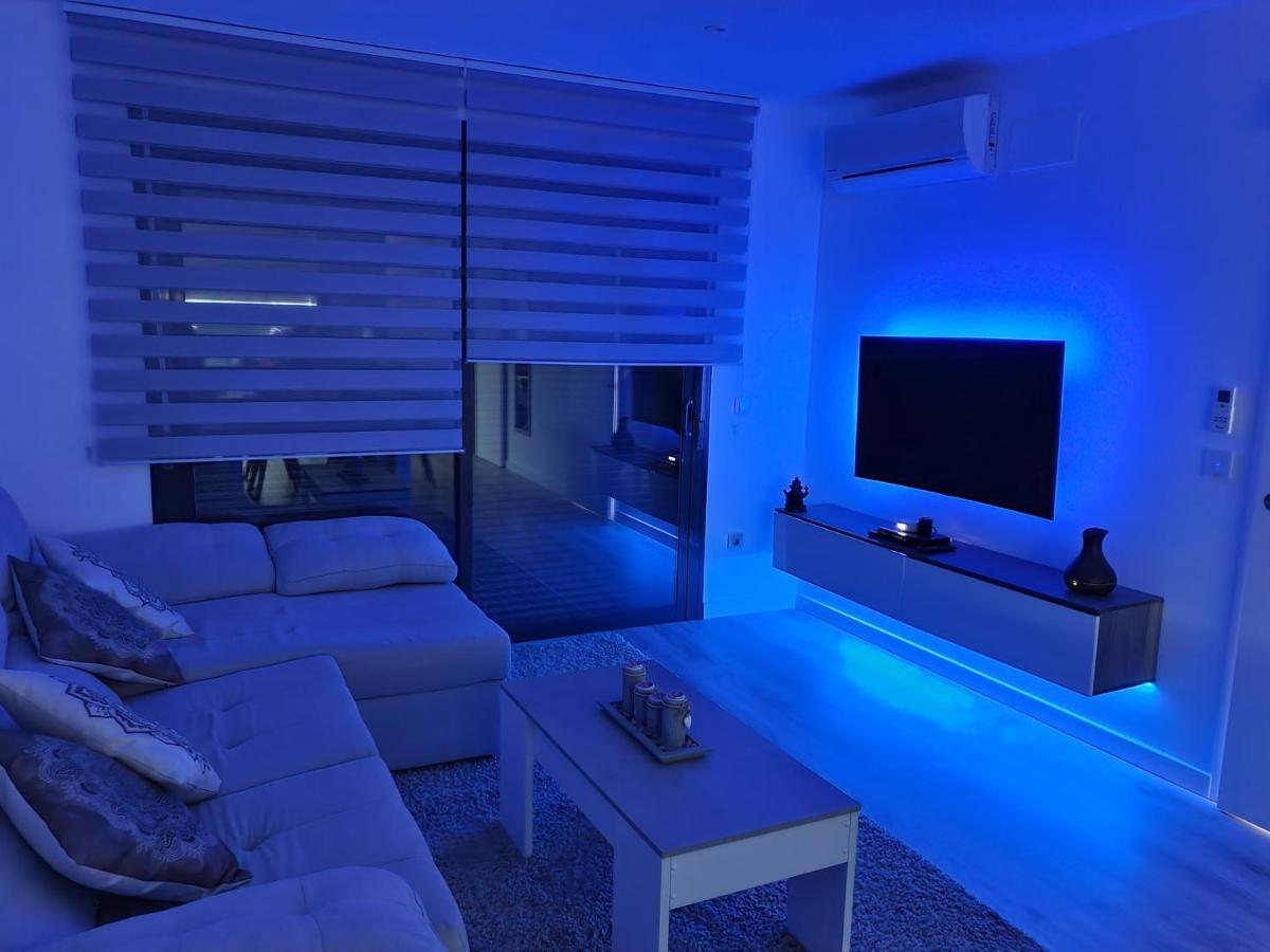 Moderno Duplex Comfort Roses Exterior foto